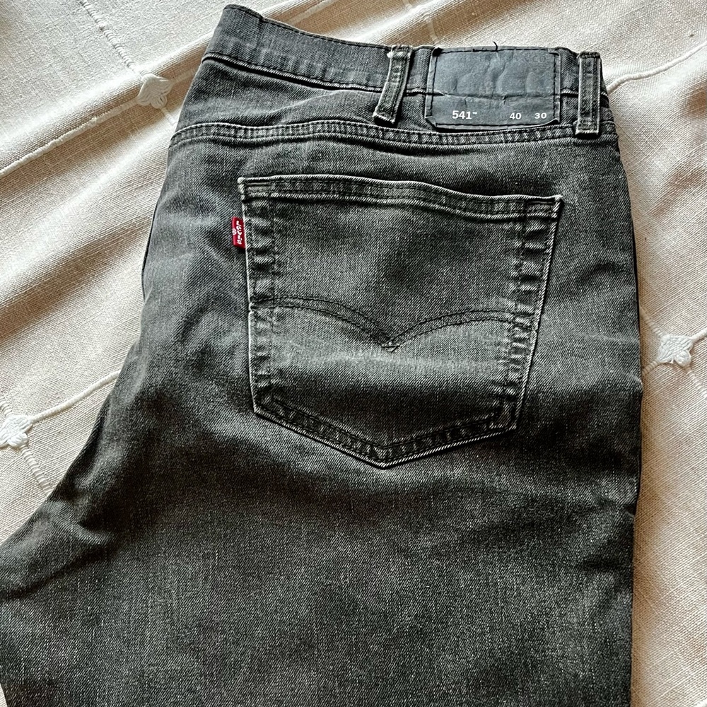 Levi's Men's Charcoal Straight Jeans